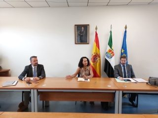  El Secretario General para la Innovación y Calidad del Servicio Público de Justicia durante la reunión con la Presidenta del Tribunal Superior de Justicia de Extremadura